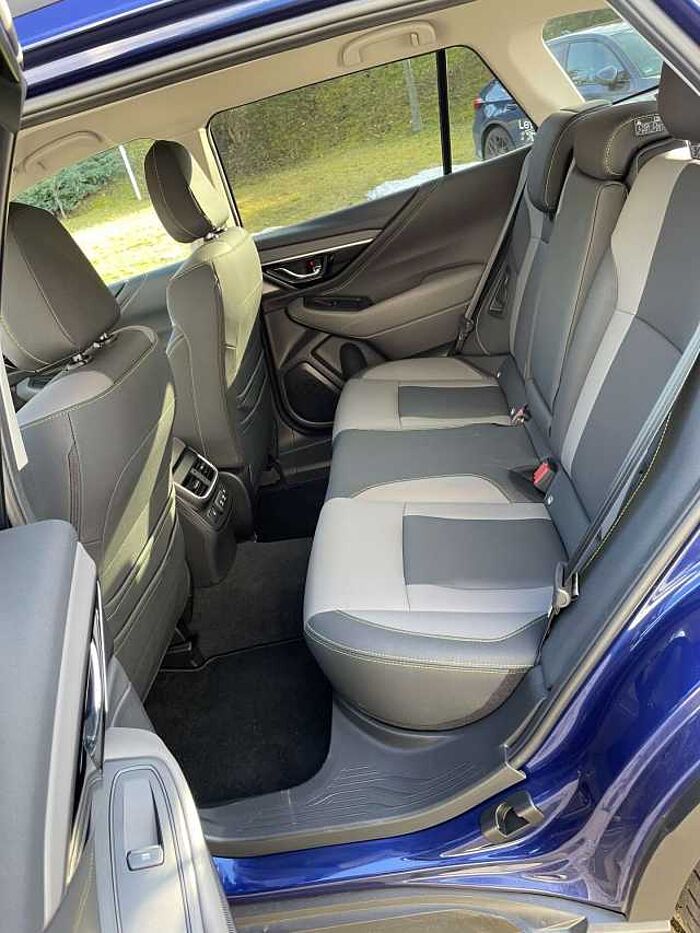 Subaru OUTBACK 2.5i Lineartronic Exclusive Cross