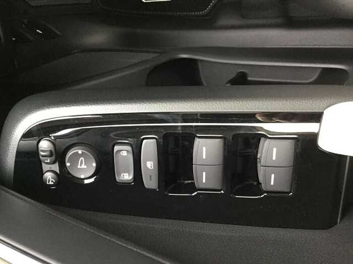 Honda HR-V e:HEV 1.5 i-MMD Hybrid Advance Style